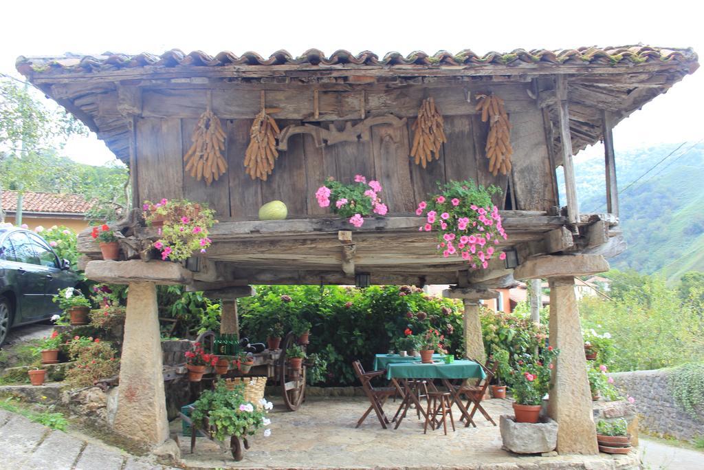 El Colladín Casa de hóspedes Llerices Quarto foto