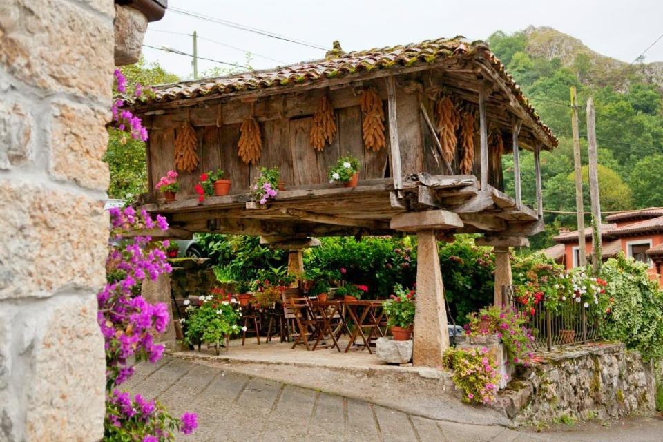 El Colladín Casa de hóspedes Llerices Exterior foto